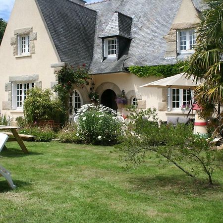 Chez Renee Et Raynal B&B Plounévez-Lochrist Exteriör bild