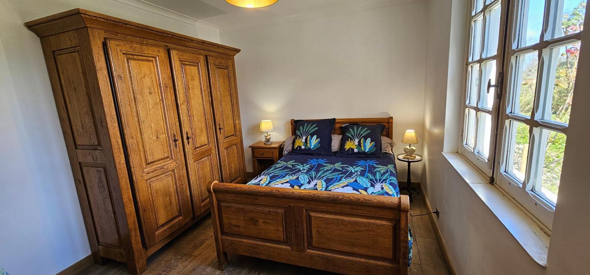 Chez Renee Et Raynal B&B Plounévez-Lochrist Exteriör bild