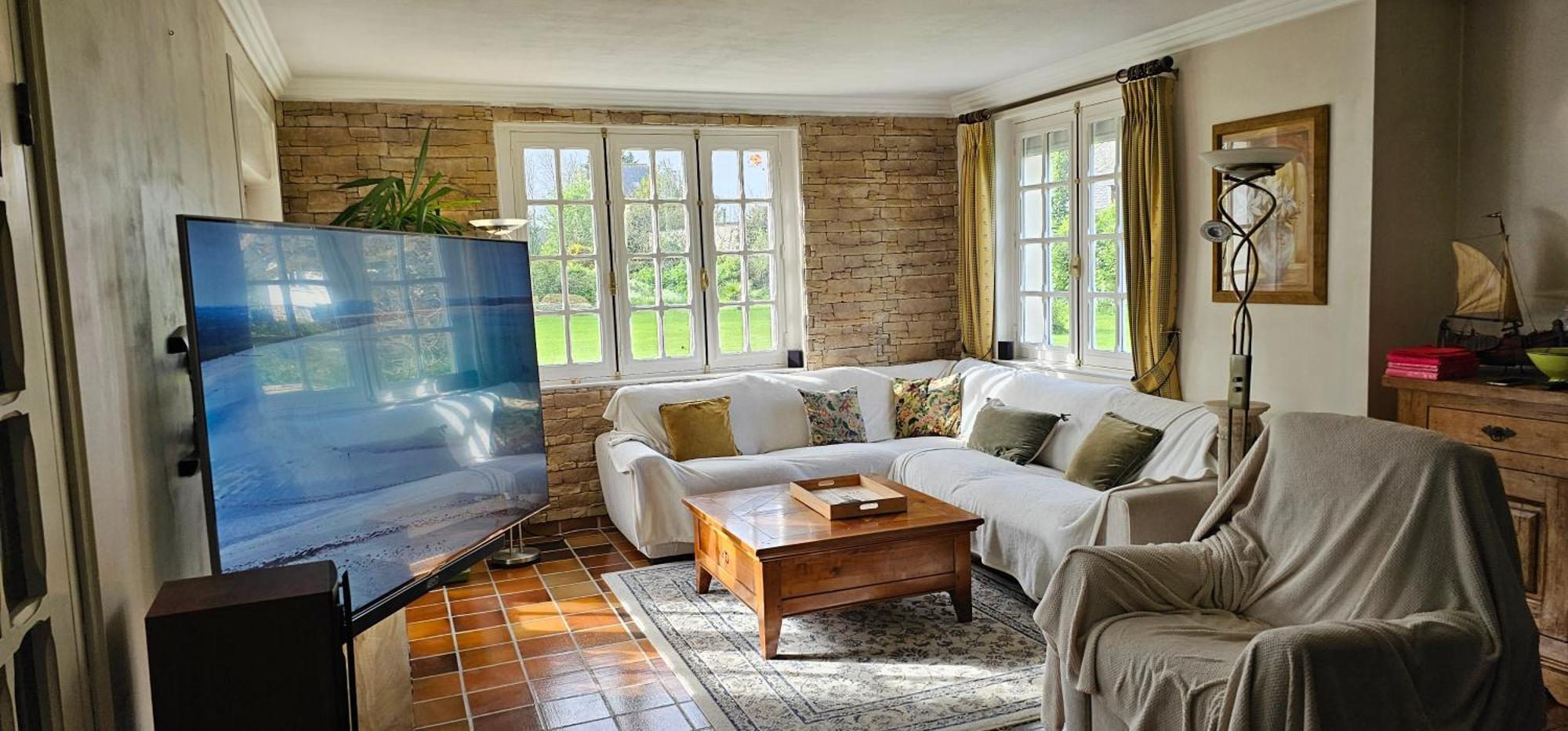 Chez Renee Et Raynal B&B Plounévez-Lochrist Exteriör bild